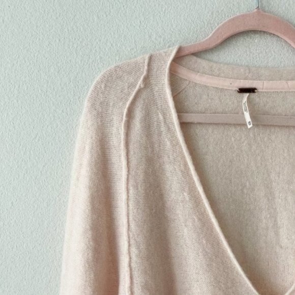 Free people like new lace up light pink sweater - Picture 8 of 12